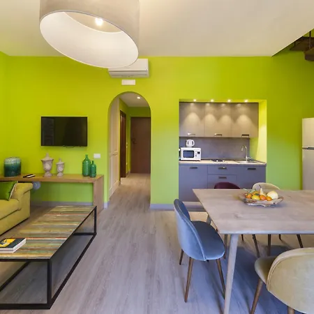- Domus Felix Appartement *